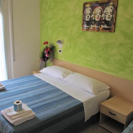 Elia Hotell