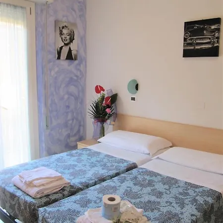 Elia Hotell 2*