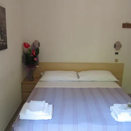 Elia Hotel 2*