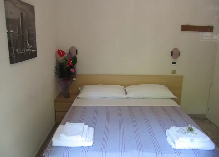 Elia Hotel 2*