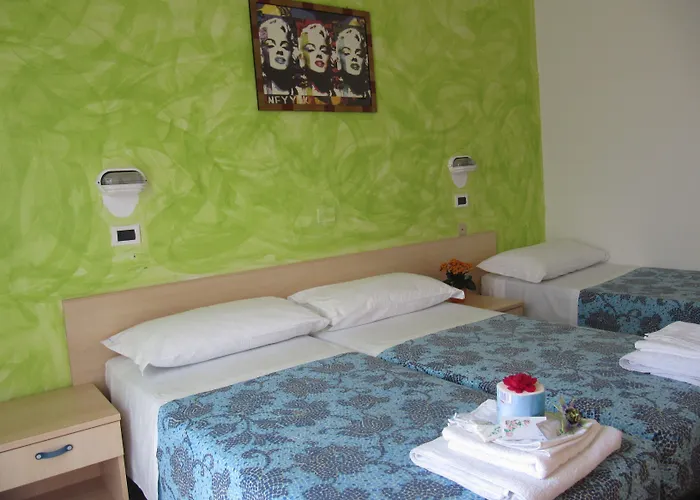 Hotel Elia 2*