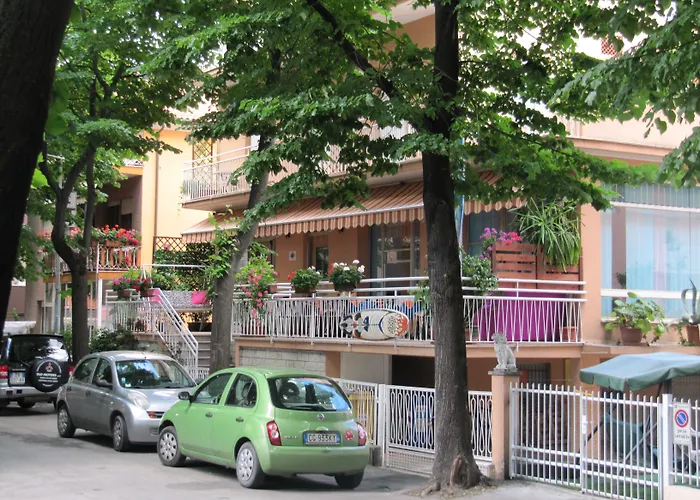 Hotel Elia 2*