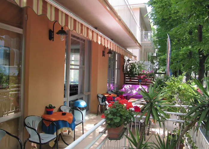 Elia Hotel 2*