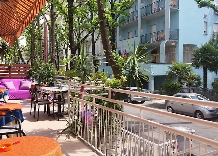 Elia Hotel 2*
